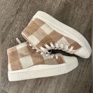 Dolce Vita Veola Plush High Top Sneakers Checked Print 6.5